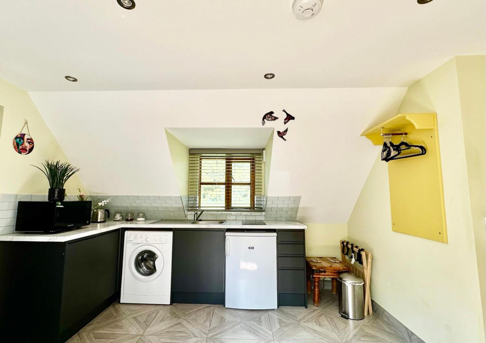 Forest Studio Apt Free Gated Parking On 2 Acres Garden Чизълхърст Екстериор снимка