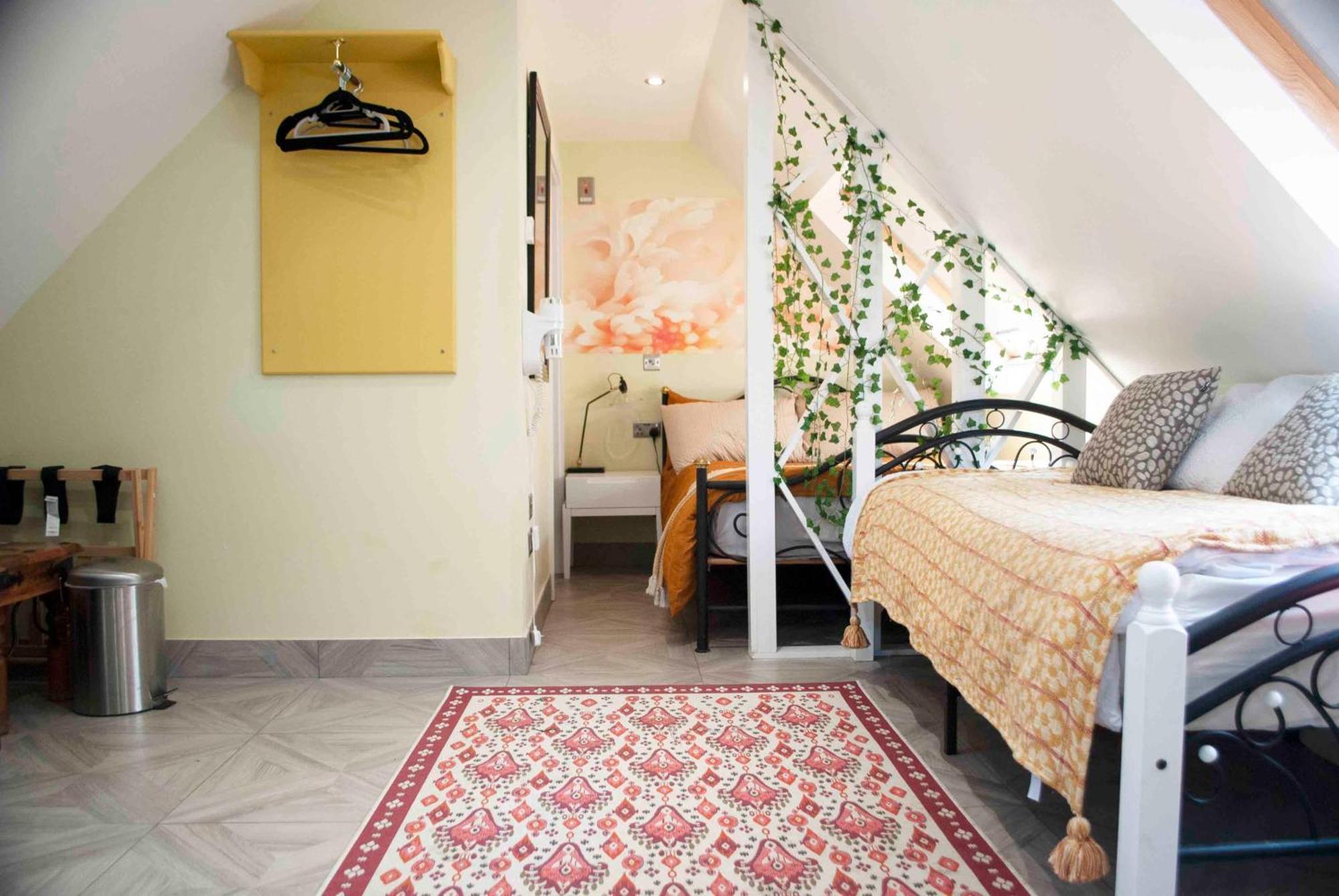 Forest Studio Apt Free Gated Parking On 2 Acres Garden Чизълхърст Екстериор снимка